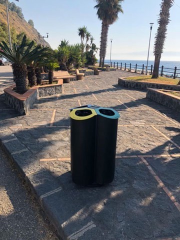 Gestione rifiuti arredo urbano